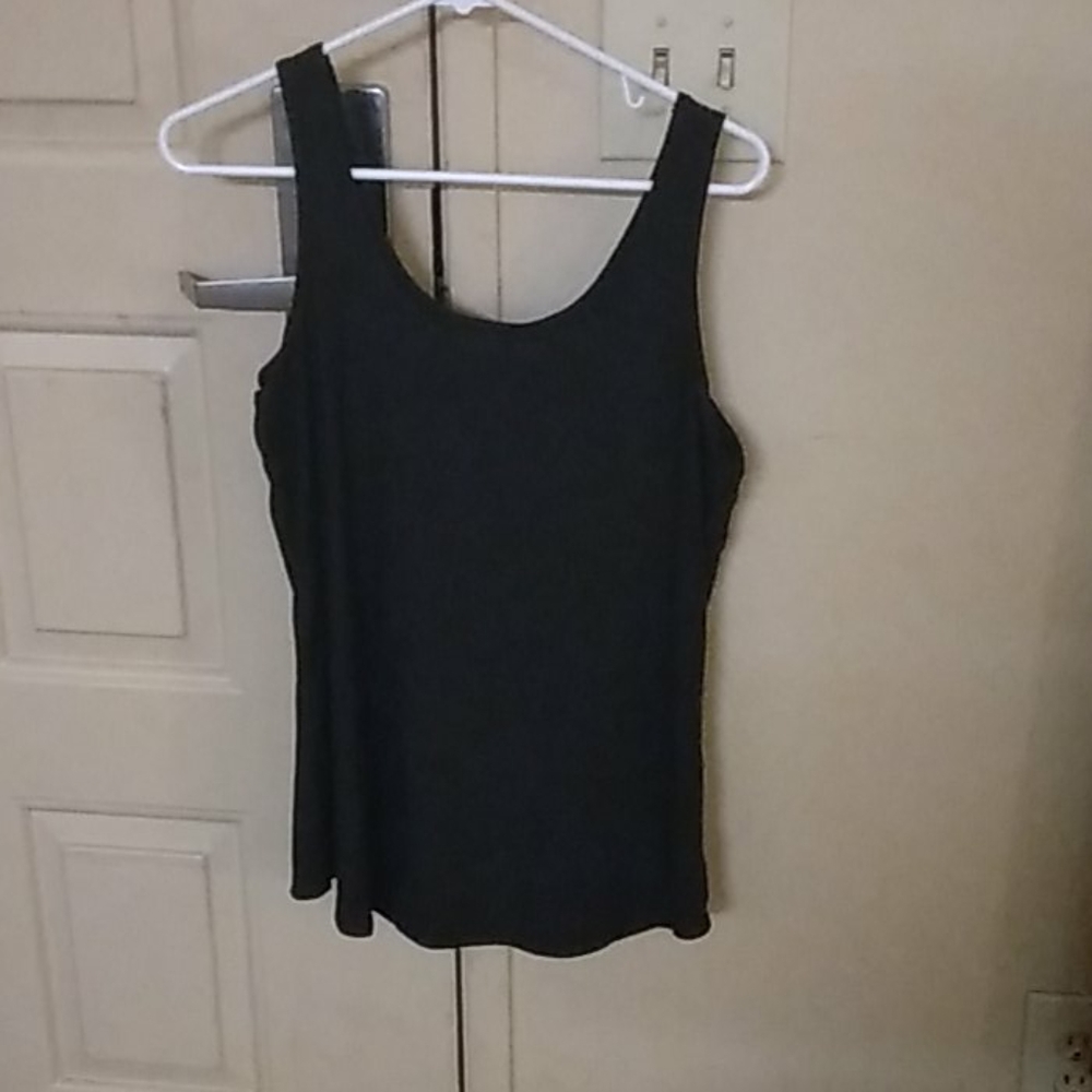 black athletic tank